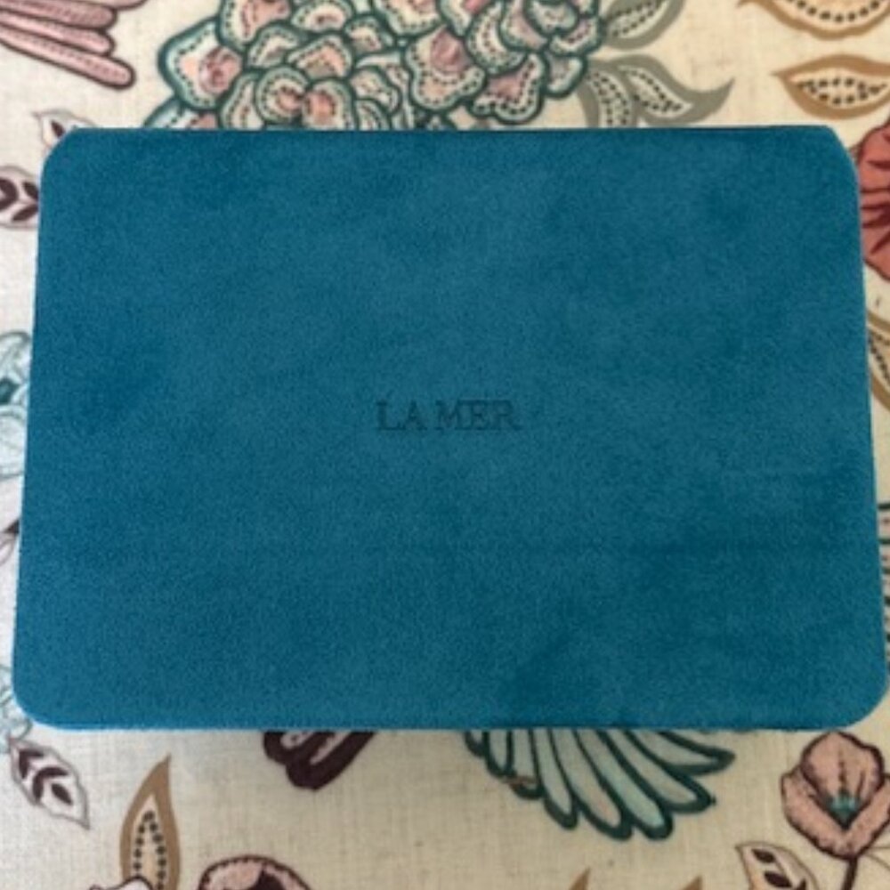 La Mer Empty Suede Box Use for Jewelry Makeup Hiding Things New - Picture 2 of 3